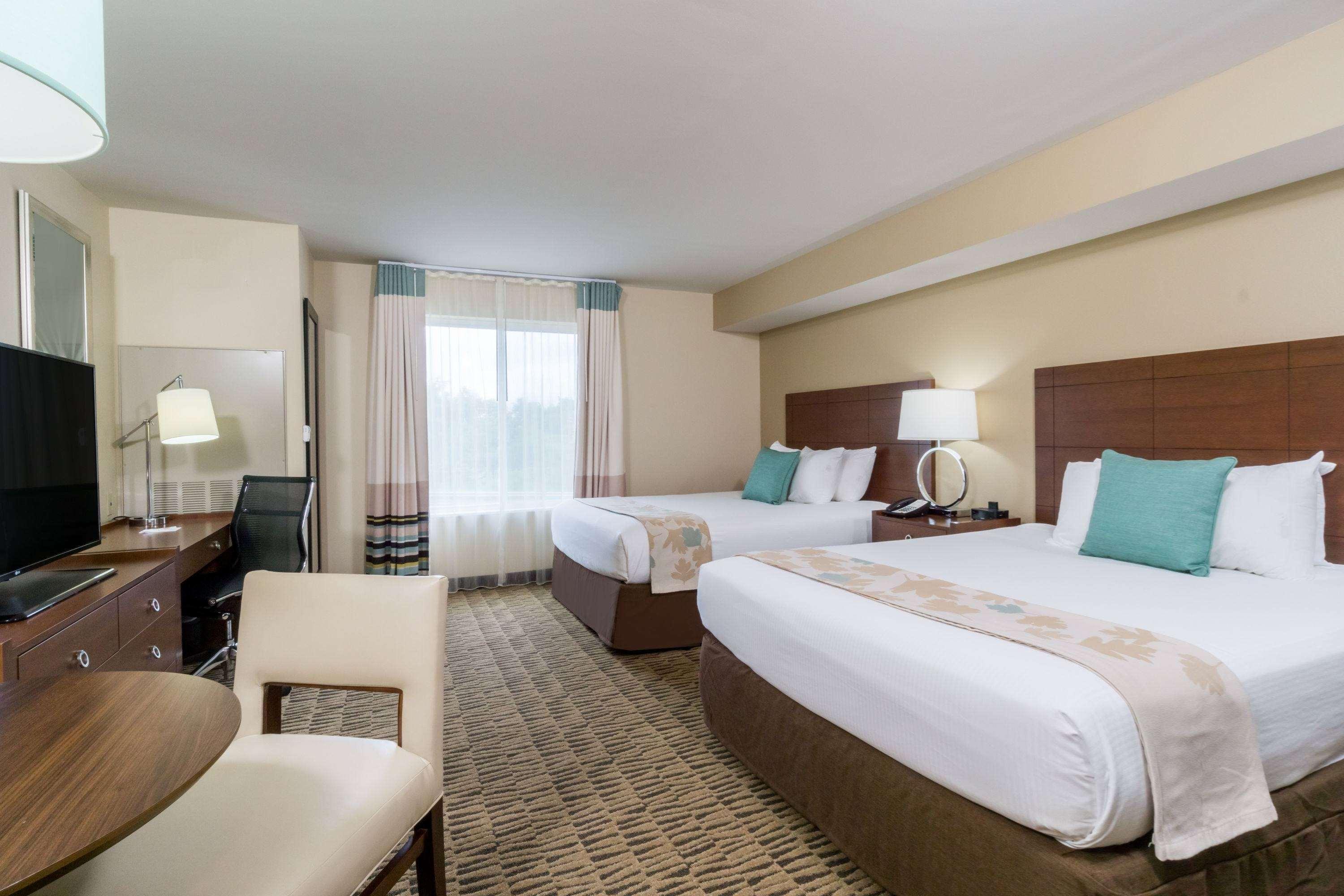 Hawthorn Suites By Wyndham Wheeling At The Highlands Triadelphia Exteriér fotografie