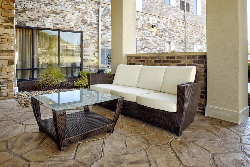 Hawthorn Suites By Wyndham Wheeling At The Highlands Triadelphia Exteriér fotografie